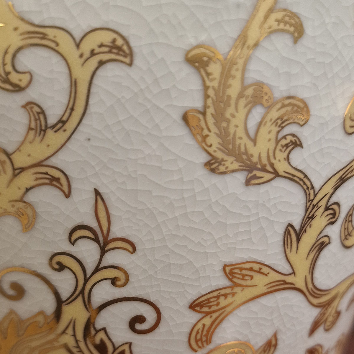 Thistlemoor French Provincial Table Lamp Gold Floral Porcelain Thistlemoor French Provincial Table Lamp Gold Floral Porcelain — detail view