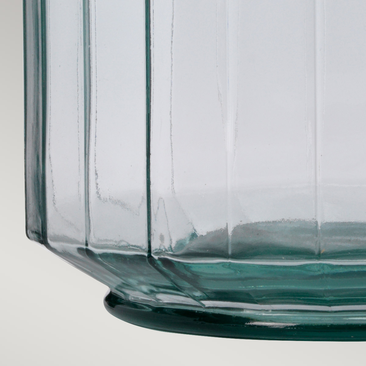 Thornholt Hamptons Fluted Glass Table Lamp Natural Wood Thornholt Hamptons Fluted Glass Table Lamp Natural Wood — detail view