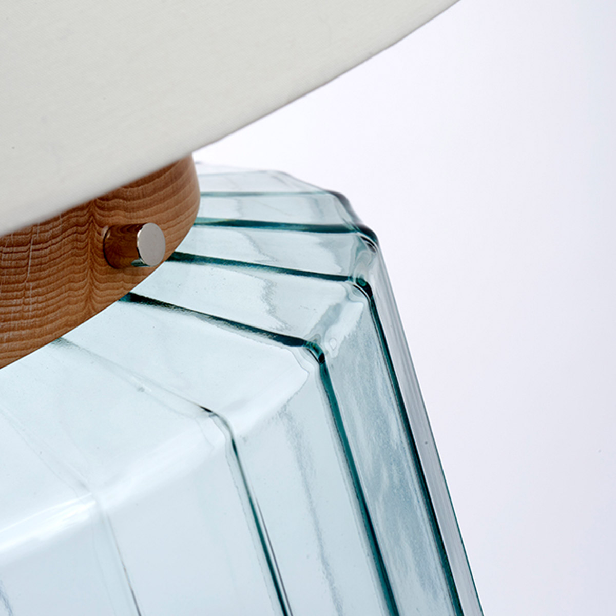 Thornholt Hamptons Fluted Glass Table Lamp Natural Wood Thornholt Hamptons Fluted Glass Table Lamp Natural Wood — detail view