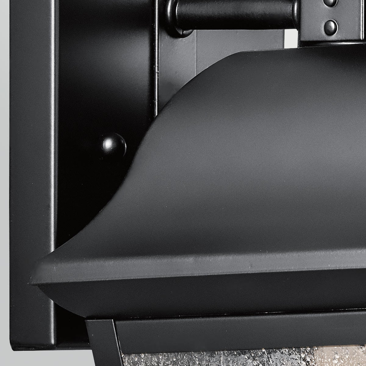 Verecombe Hamptons Outdoor Wall Lantern in Black Verecombe Hamptons Outdoor Wall Lantern in Black — detail view